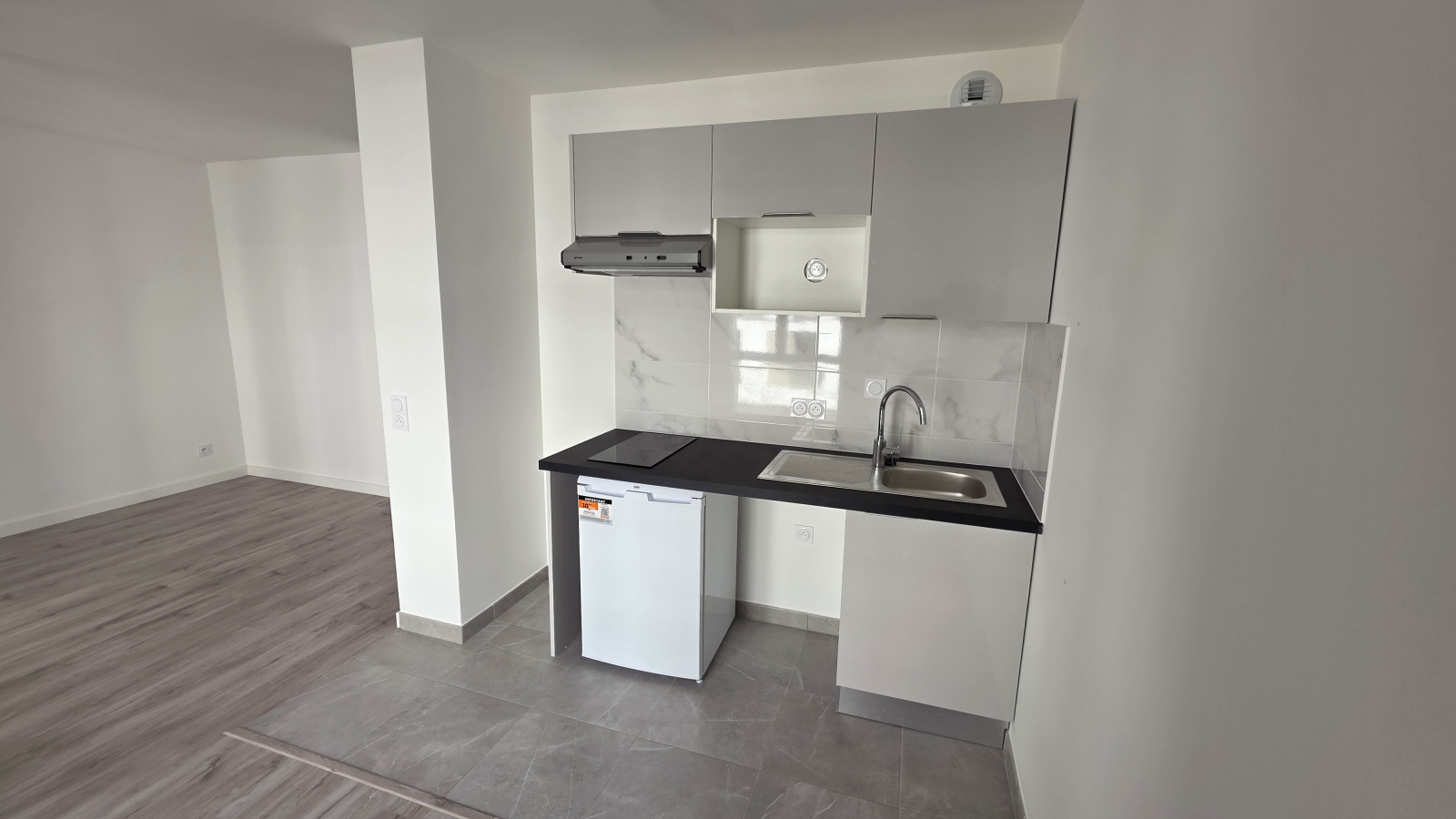 Image_3, Studio, Torcy, ref :SOAN