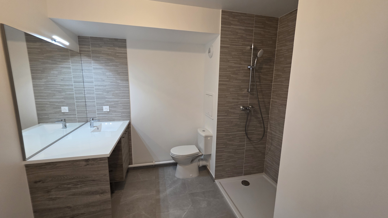 Image_5, Studio, Torcy, ref :SOAN