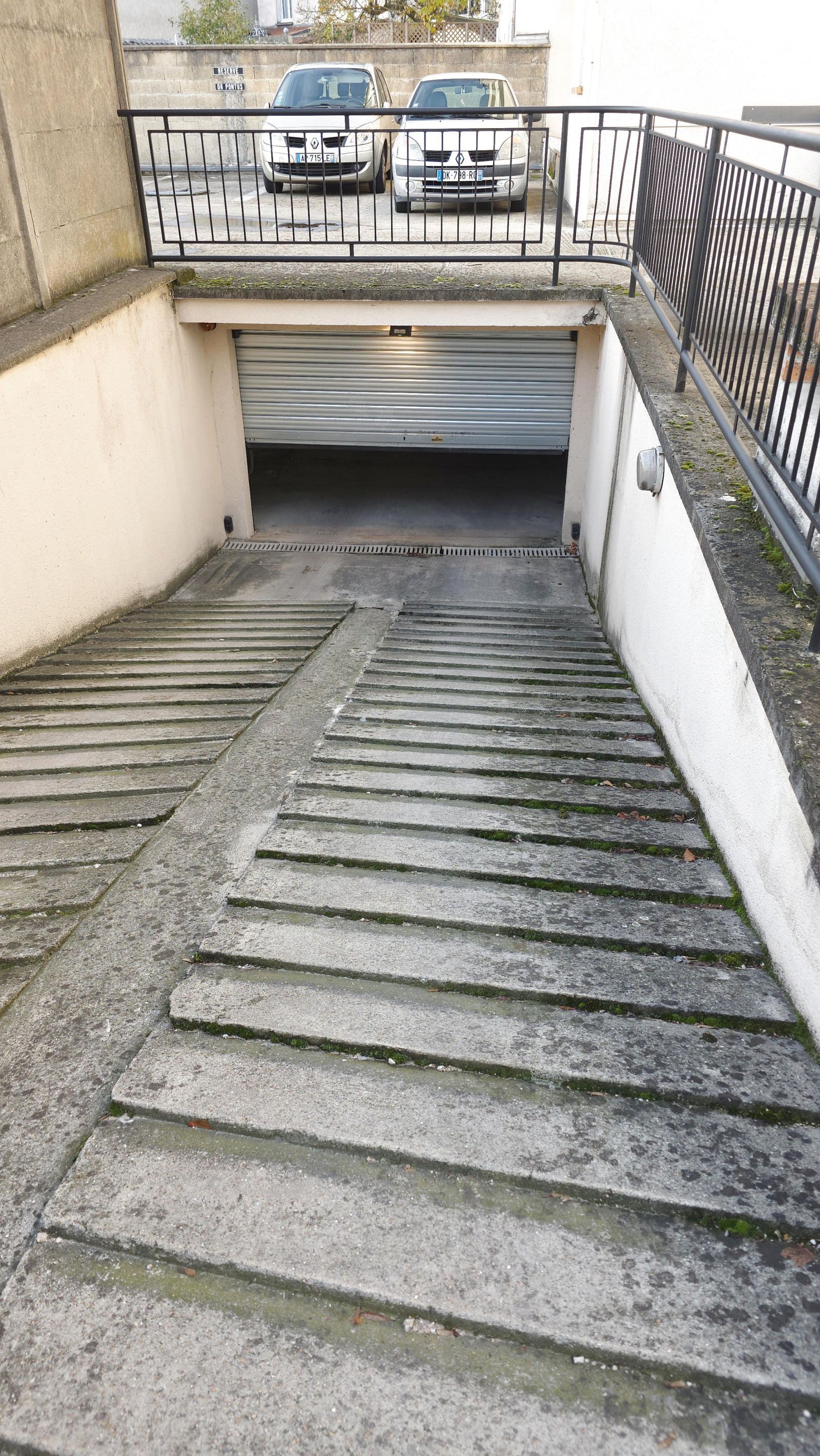 Image_2, Parking, Tremblay-en-France, ref :Place de stationnement